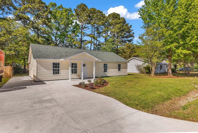 205 Stonebrook Dr., Myrtle Beach, SC 29588
