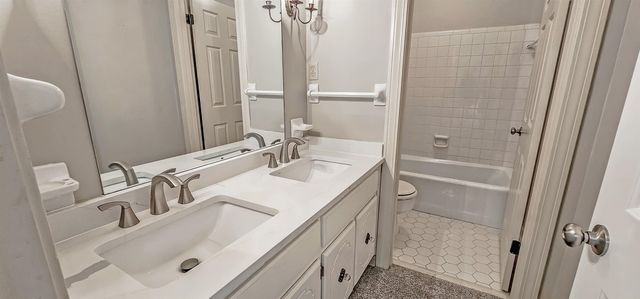 8451 OLD ELM CV, Germantown, TN 38138