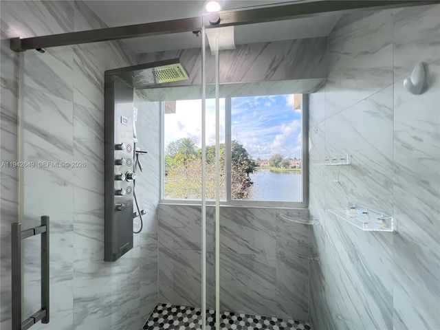 7852 NW 7th Ct, Plantation, FL 33324