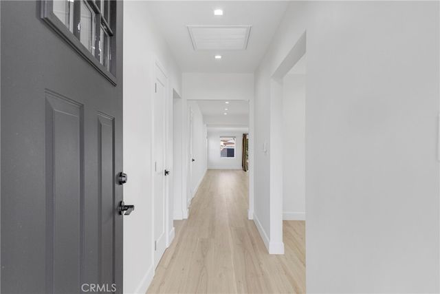15043 Tuba, Los Angeles, CA 91345