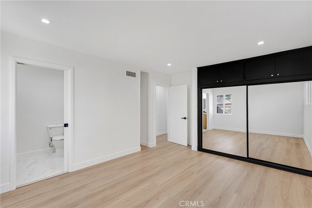 15043 Tuba, Los Angeles, CA 91345