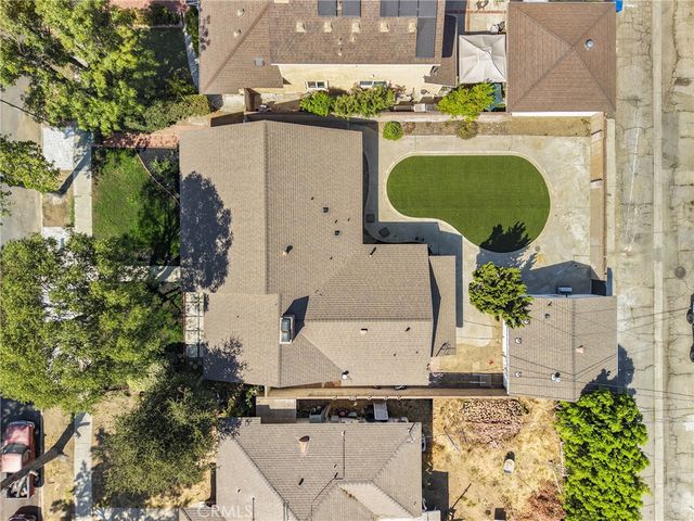 15043 Tuba, Los Angeles, CA 91345