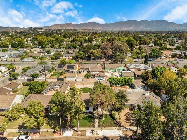 15043 Tuba, Los Angeles, CA 91345