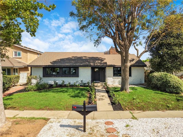 15043 Tuba, Los Angeles, CA 91345