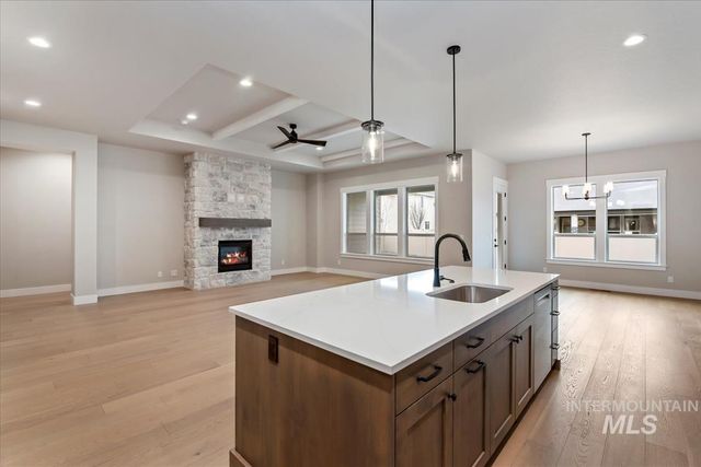 7012 W Tolland St, Eagle, ID 83616