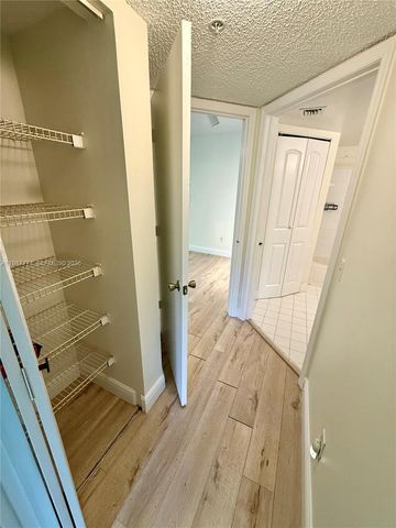 410 S Park Rd 1-105, Hollywood, FL 33021