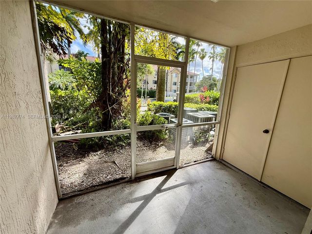 410 S Park Rd 1-105, Hollywood, FL 33021