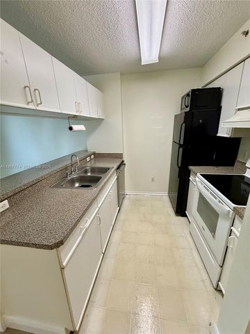 410 S Park Rd 1-105, Hollywood, FL 33021