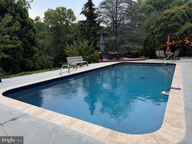 2846 VISTA CIR, Camp Hill, PA 17011