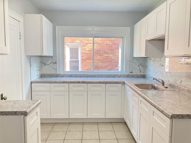 16207 Lesure Street, Detroit, MI 48235