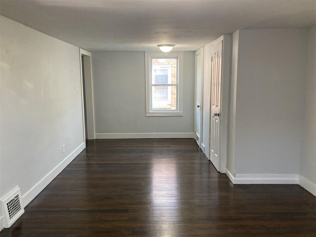 16207 Lesure Street, Detroit, MI 48235