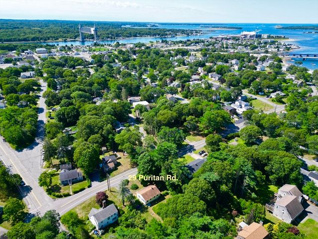 29 Puritan Rd, Bourne, MA 02532