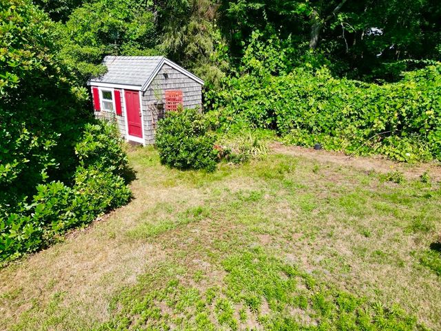 29 Puritan Rd, Bourne, MA 02532