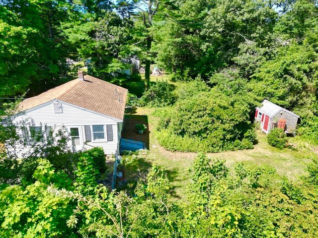 29 Puritan Rd, Bourne, MA 02532