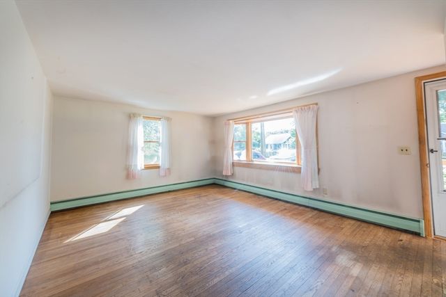 29 Puritan Rd, Bourne, MA 02532