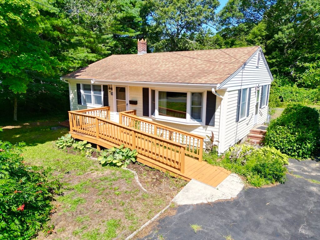 29 Puritan Rd, Bourne, MA 02532
