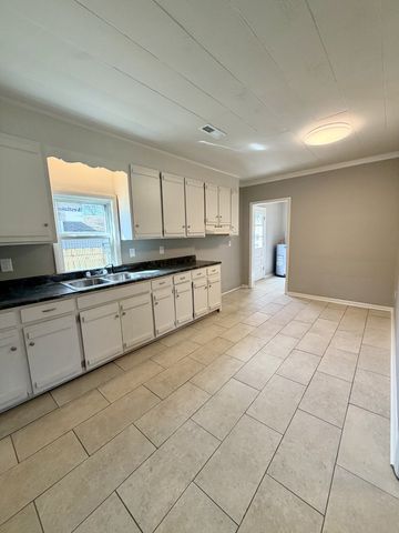 903 2nd Ave, Lawrenceburg, TN 38464