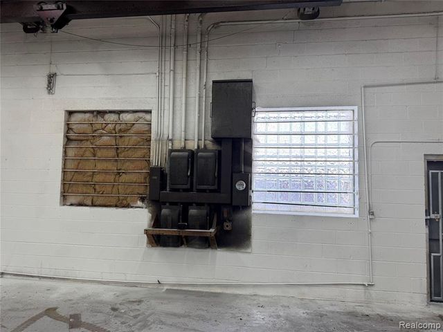 18564 Fitzpatrick Court, Detroit, MI 48228