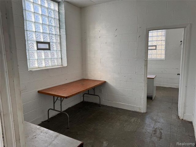 18564 Fitzpatrick Court, Detroit, MI 48228