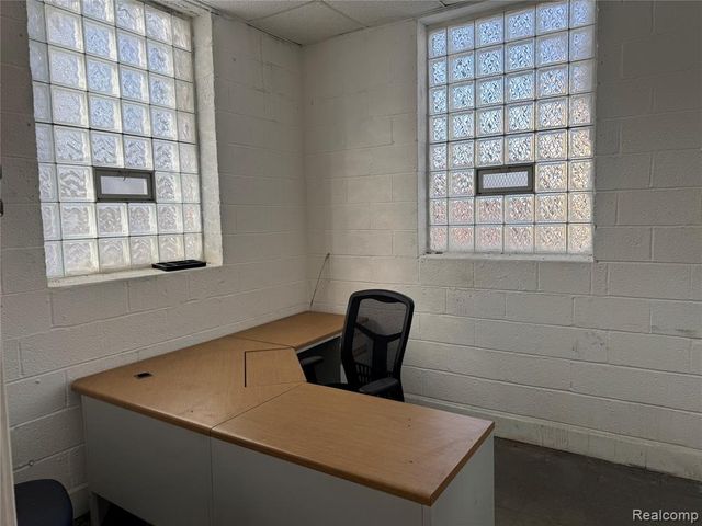 18564 Fitzpatrick Court, Detroit, MI 48228