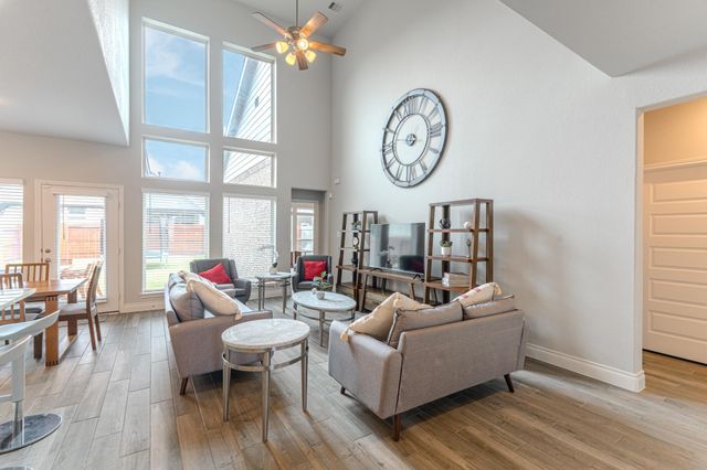 9411 Kingsford Valley Court, Tomball, TX 77375