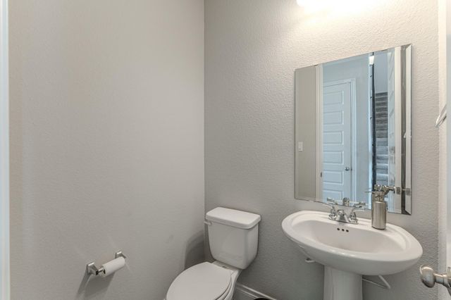 9411 Kingsford Valley Court, Tomball, TX 77375