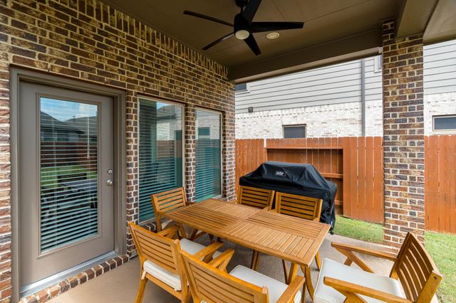 9411 Kingsford Valley Court, Tomball, TX 77375