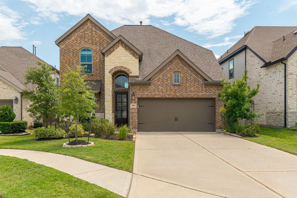 9411 Kingsford Valley Court, Tomball, TX 77375