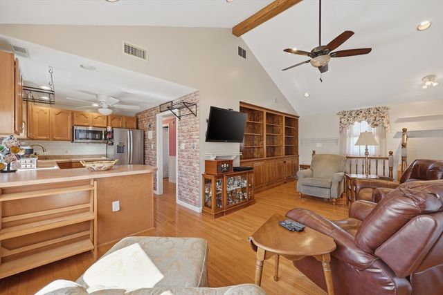 37 Warrenton Road, Haverhill, MA 01832