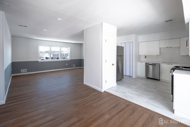 72-D Haven Drive 500, Old Bridge, NJ 07747
