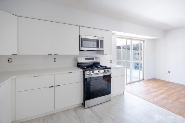 72-D Haven Drive 500, Old Bridge, NJ 07747