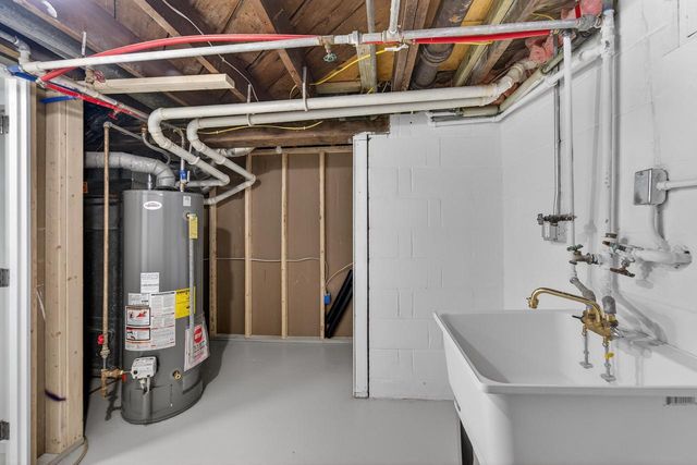 8630 W Lancaster AVENUE, Milwaukee, WI 53225