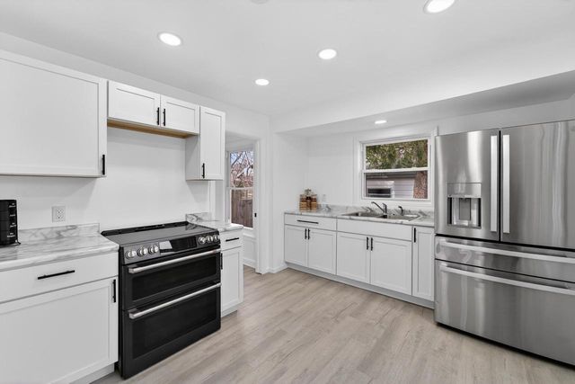 8630 W Lancaster AVENUE, Milwaukee, WI 53225