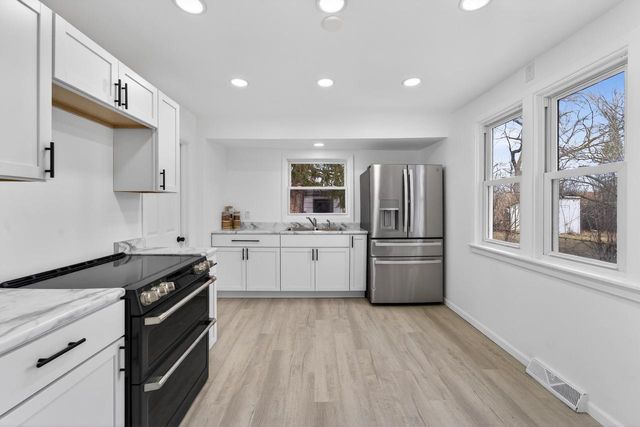 8630 W Lancaster AVENUE, Milwaukee, WI 53225