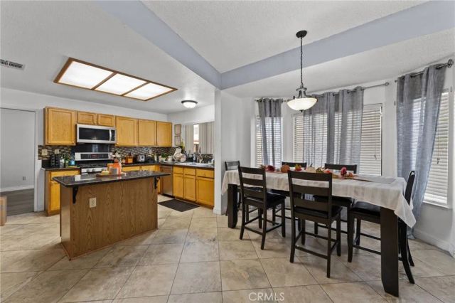 37900 52nd East, Palmdale, CA 93552