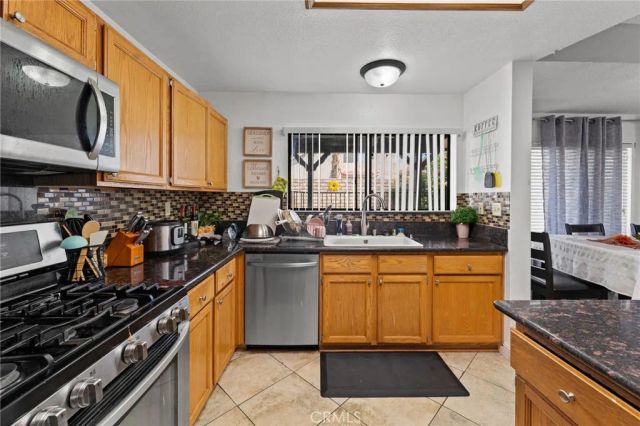 37900 52nd East, Palmdale, CA 93552