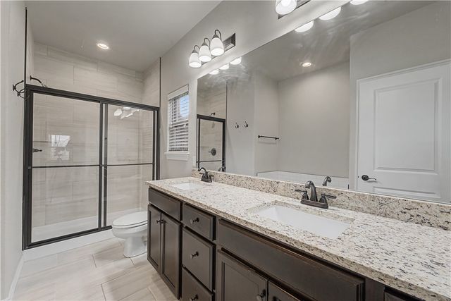 6159 W Limerick Way, Fayetteville, AR 72704