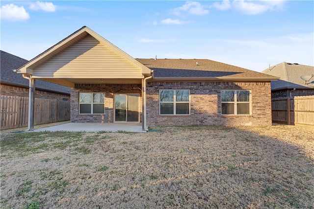 6159 W Limerick Way, Fayetteville, AR 72704