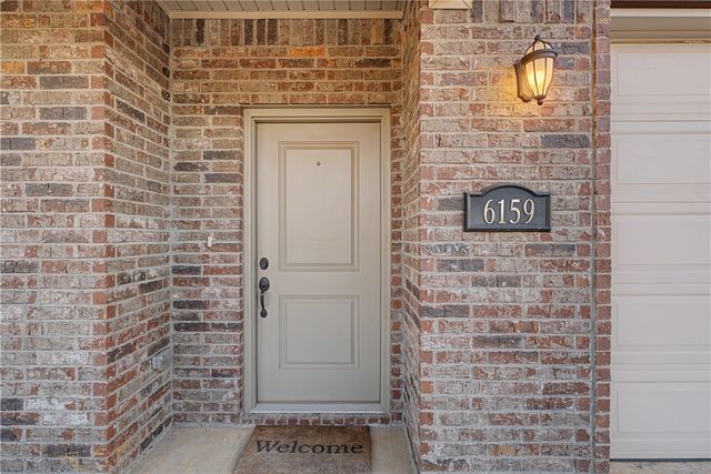 6159 W Limerick Way, Fayetteville, AR 72704