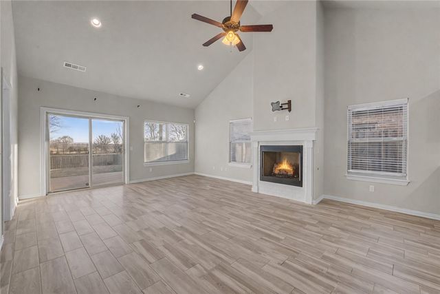 6159 W Limerick Way, Fayetteville, AR 72704