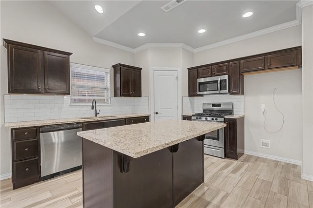 6159 W Limerick Way, Fayetteville, AR 72704