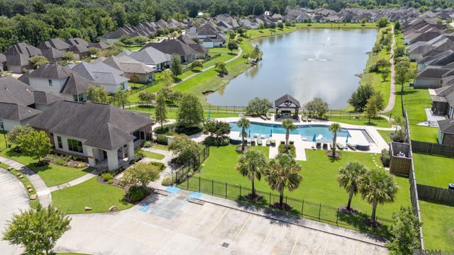 7945 Seville Ct, Baton Rouge, LA 70820