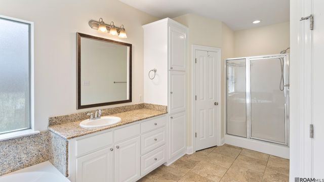 7945 Seville Ct, Baton Rouge, LA 70820