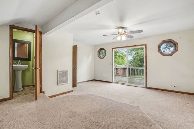 26330 W Grapevine Avenue, Antioch, IL 60002