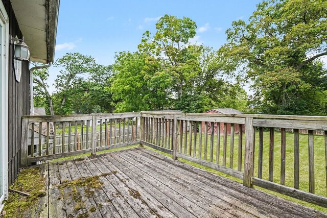 26330 W Grapevine Avenue, Antioch, IL 60002