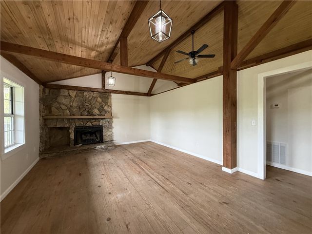 8925 West Fork Lane, Harrison, AR 72601