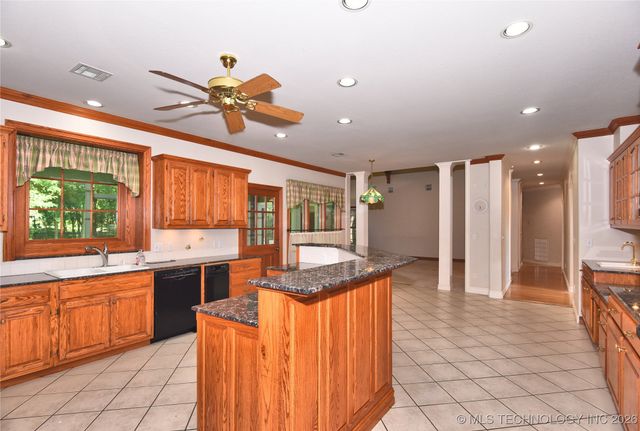 13706 S 18th Street, Bixby, OK 74008