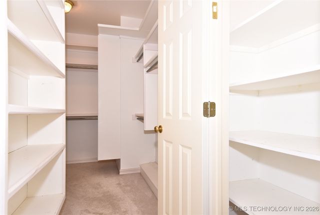 13706 S 18th Street, Bixby, OK 74008