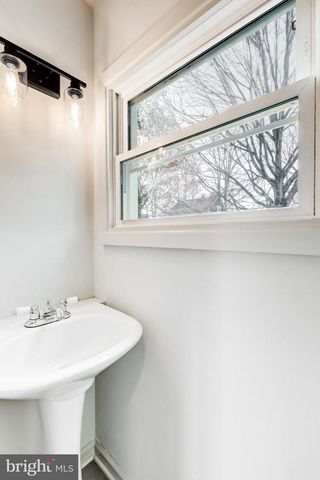 1081 WYNNWOOD RD, Abington, PA 19001