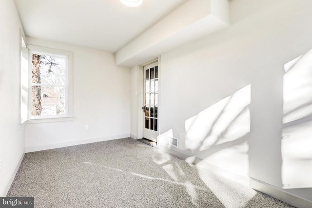 1081 WYNNWOOD RD, Abington, PA 19001